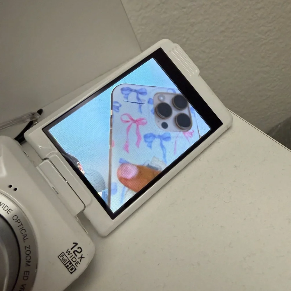 Nikon Coolpix s6900